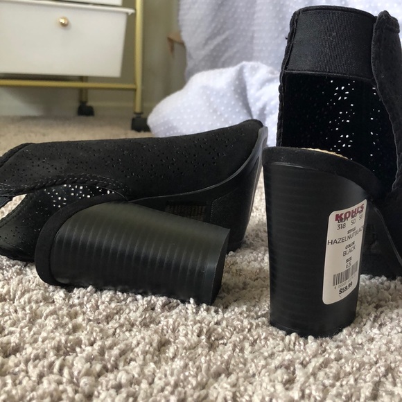 .SOLD. Lauren Conrad Black Peep Toe Boots 6 1/2 - Picture 3 of 8